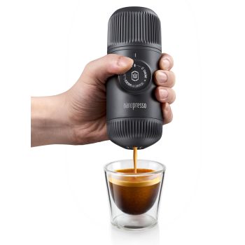 Wacaco - Nanopresso 第二代泵壓萃取式便攜咖啡機 (連保護套) [限時加送價值$99咖啡粉 (180克)]